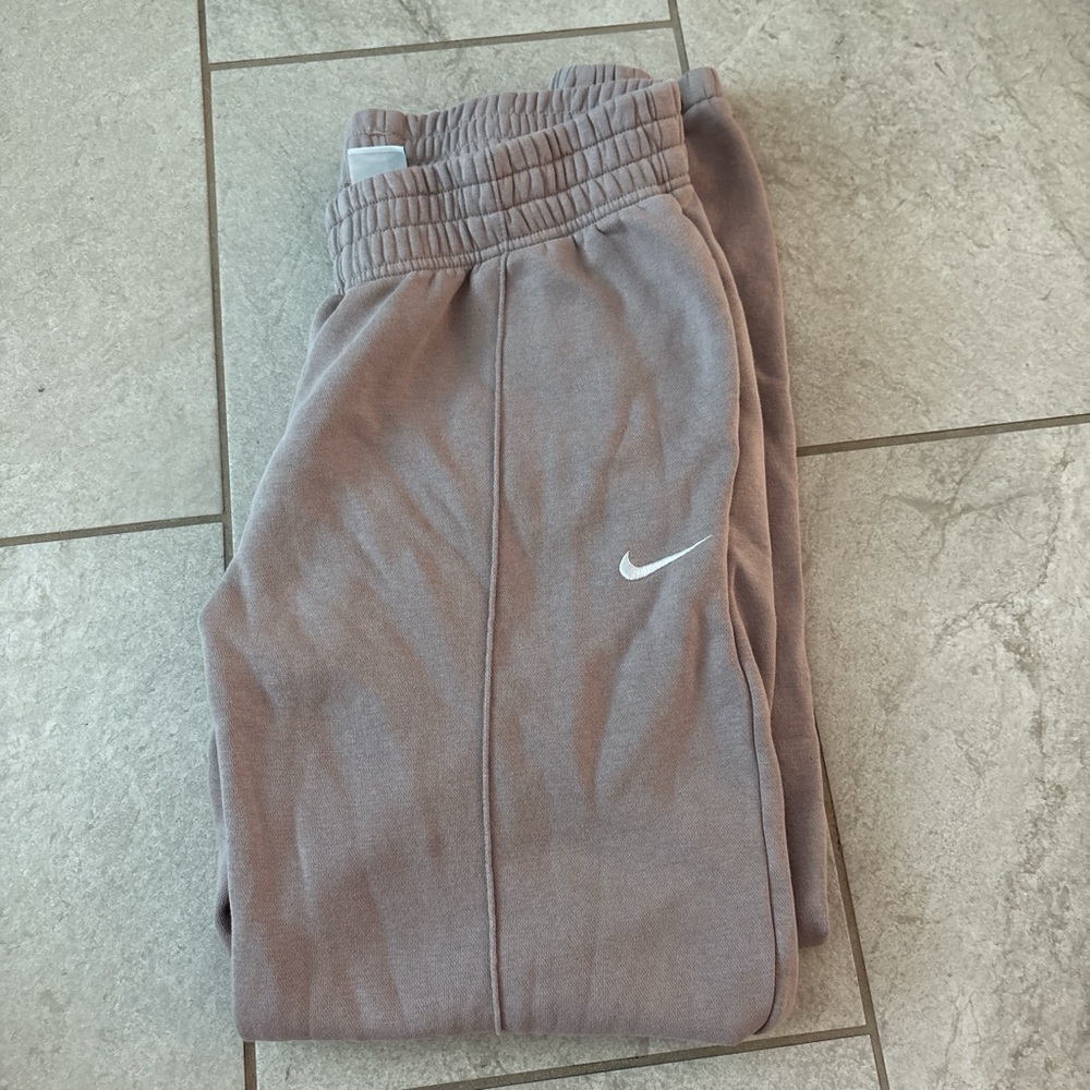 Nike Women's Sweatpants in Light Brown